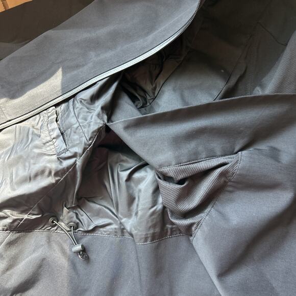 Lululemon Black full zip hood Vented Jacket Black zip pockets hi low hem sz 6 Ne - Picture 8 of 16